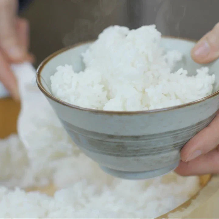 Cuisson du riz japonais : la méthode inratable, nature ou pour sushi