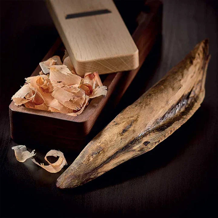 Le Katsuobushi, bonite séchée par Nishikidôri