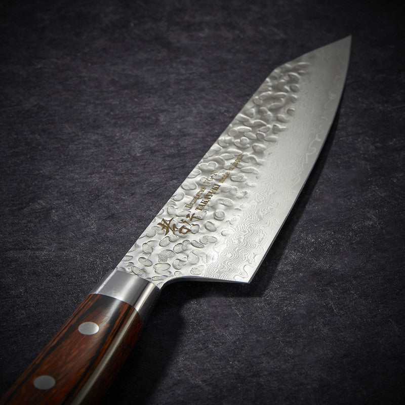 Kengata Santoku knife, 33-layer hammered Damascus blade 160 mm