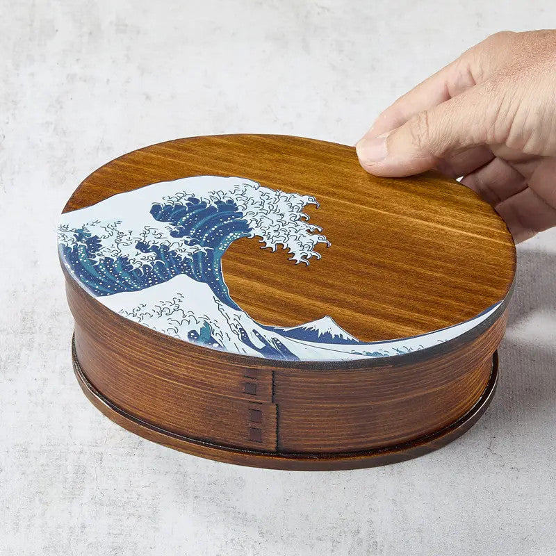 Lacquered cedar wood bento box, Hokusai pattern, 700 ml, 18013568 mm