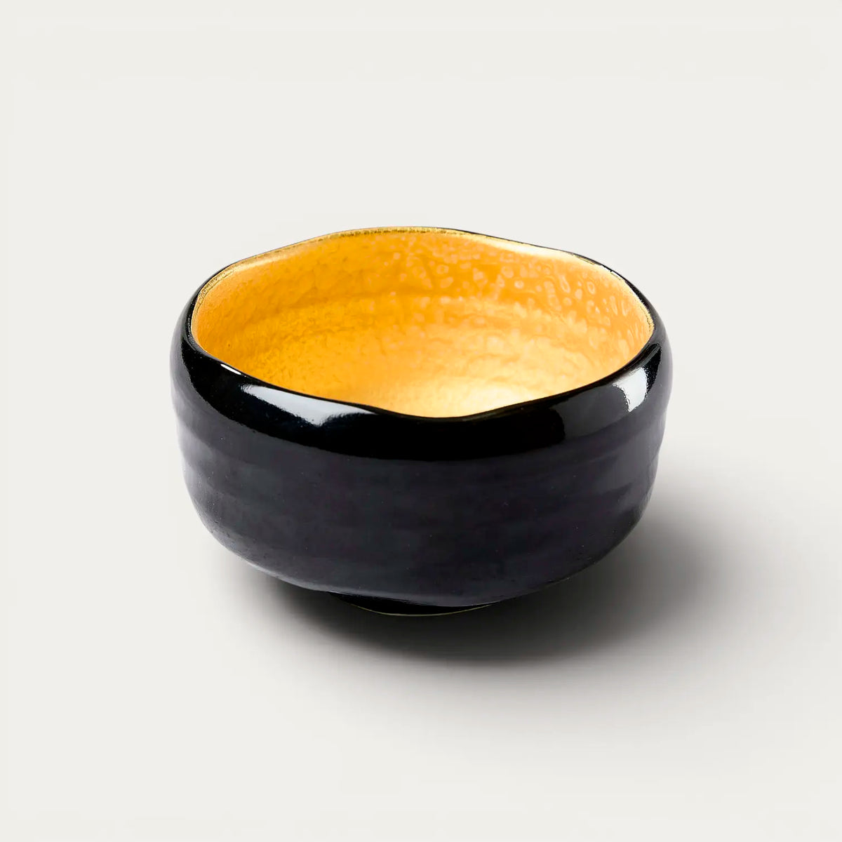 Luxuriöse Matcha-Teeschale mit Goldglasur