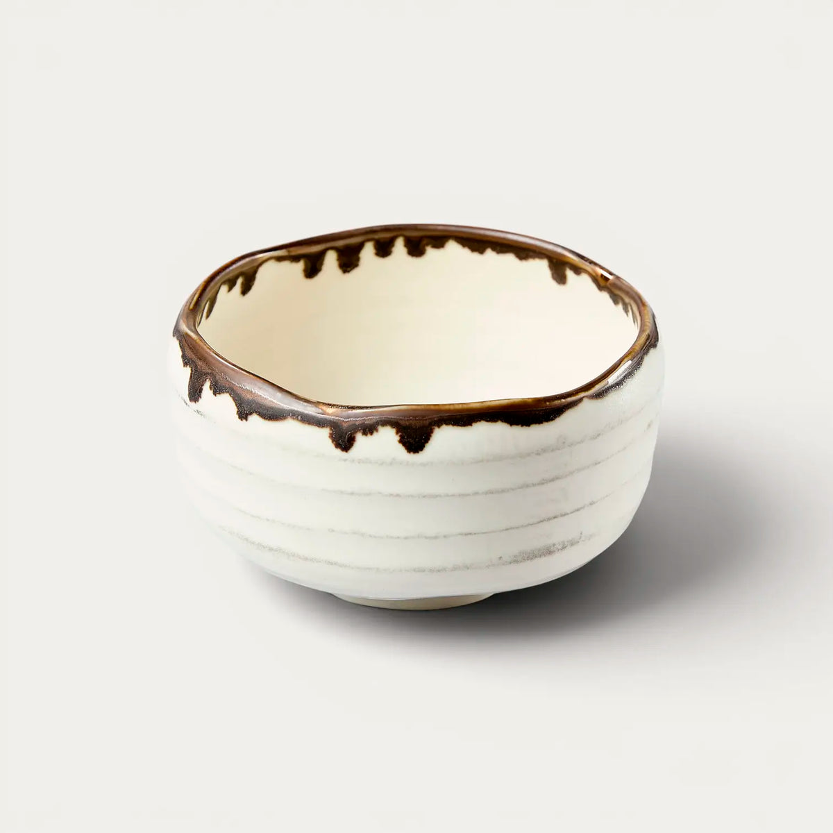 Matcha-theekom, motief KINYU NAGASHI