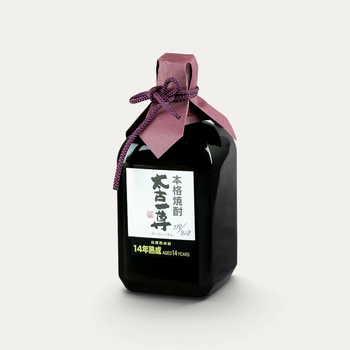 Shōchū d'orzo e di riso Koshu Taikoisson invecchiato 14 anni - 720ml