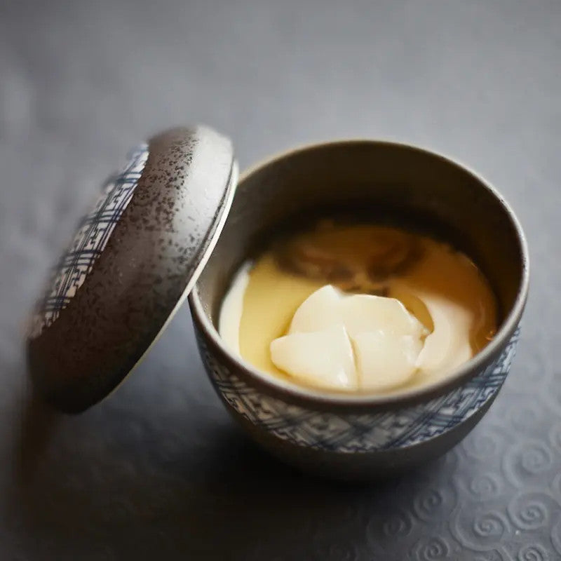 Chawanmushi bowl, black crystal pattern