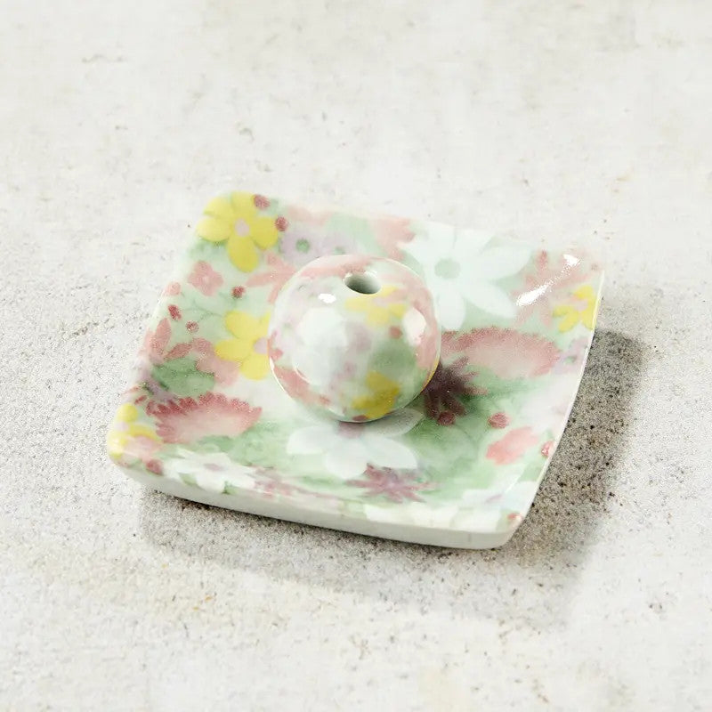 Coupelle à encens artisanale, motif floral, 5.5×5.5