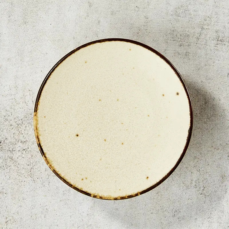 Footed amuse-bouche dish 