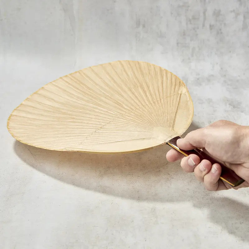 Ovaler Shibu-uchiwa Grillfächer