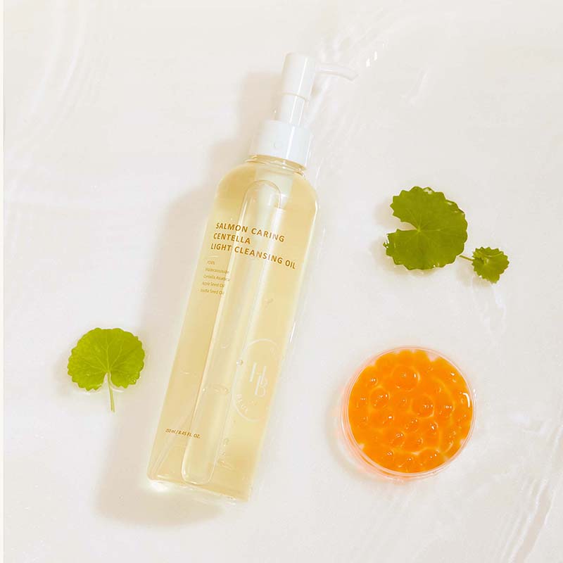 Salmon Caring Centella Light Cleansing Oil