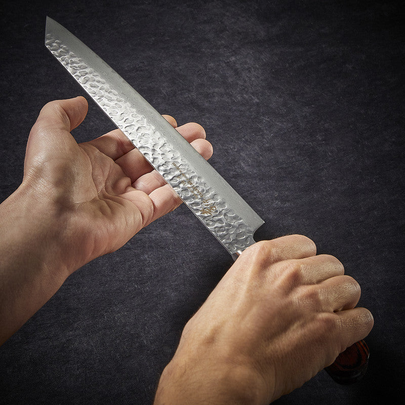 Couteau Kengata Yanagiba à sashimi, lame Damassée 33 couches martelée 270 mm