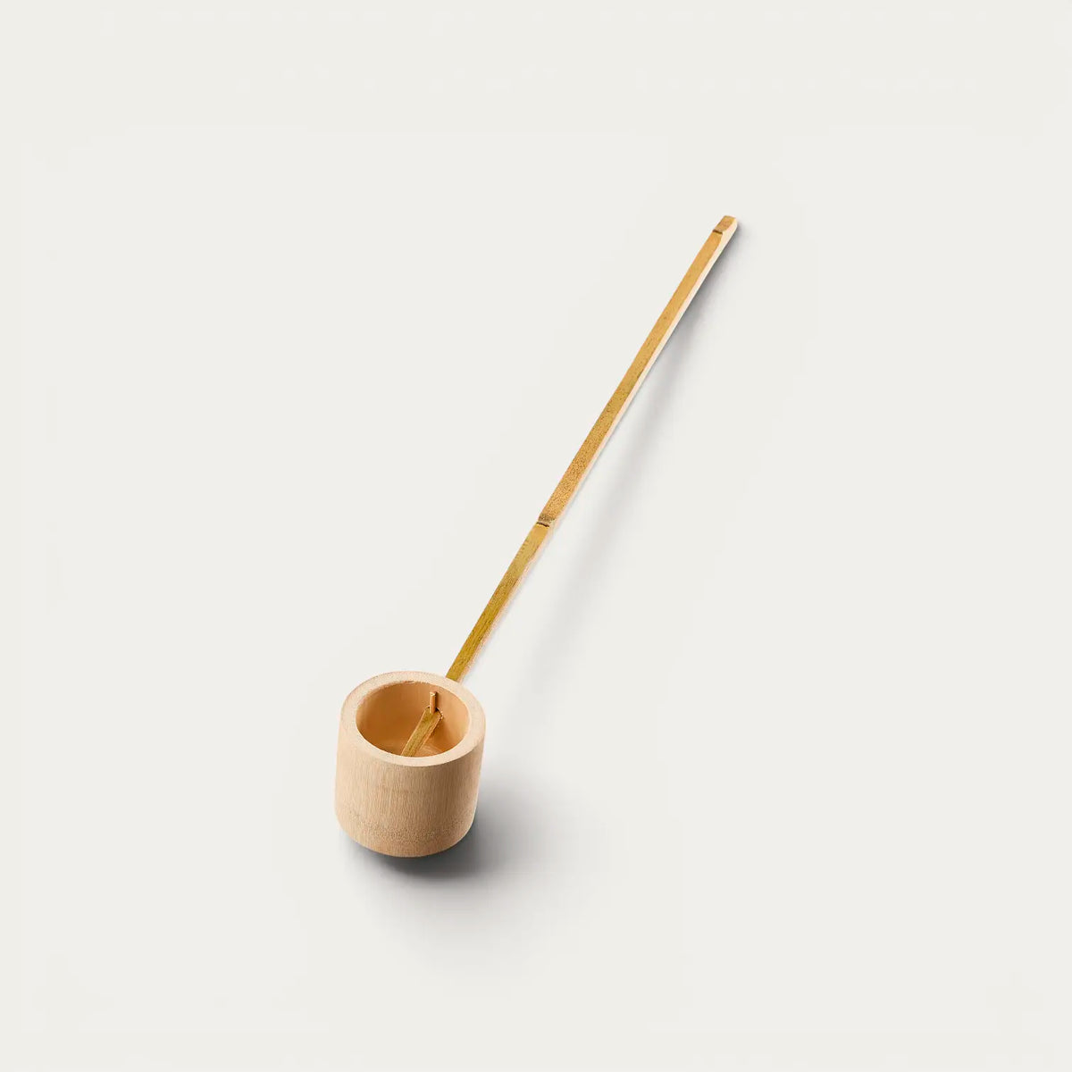 Bambu-kauha (L) SASHI-TOHSHI-HISHAKU matcha-teesremoniaan