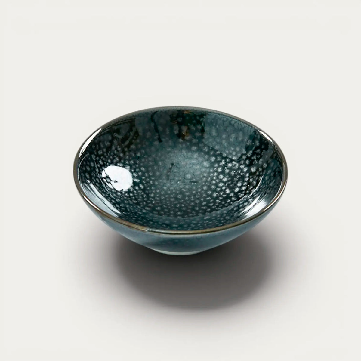 Harvinainen sake-sakazuki-kuppi latta Yuteki Tenmoku