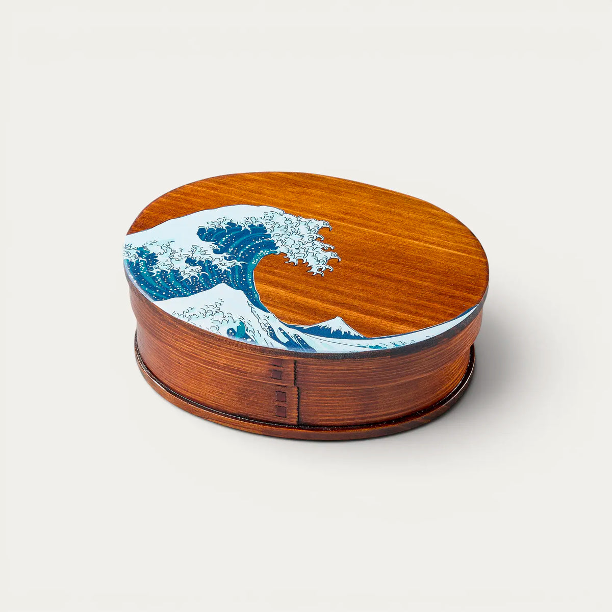 Lacquered cedar wood bento box with Hokusai pattern, 700 ml, 180*135*68 mm