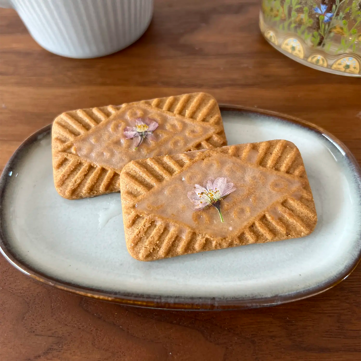 Dried sakura cherry blossoms - 50 pieces